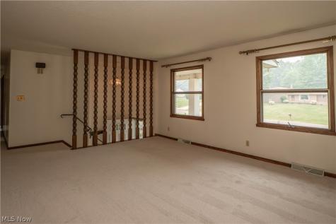 2421 Fairview Road Uniontown OH 44685
