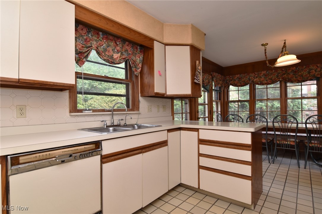 3483 Severn Road Cleveland Heights OH 44118