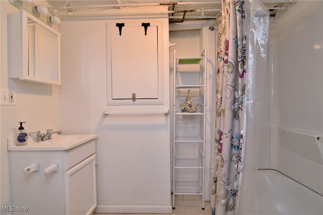 3483 Severn Road Cleveland Heights OH 44118