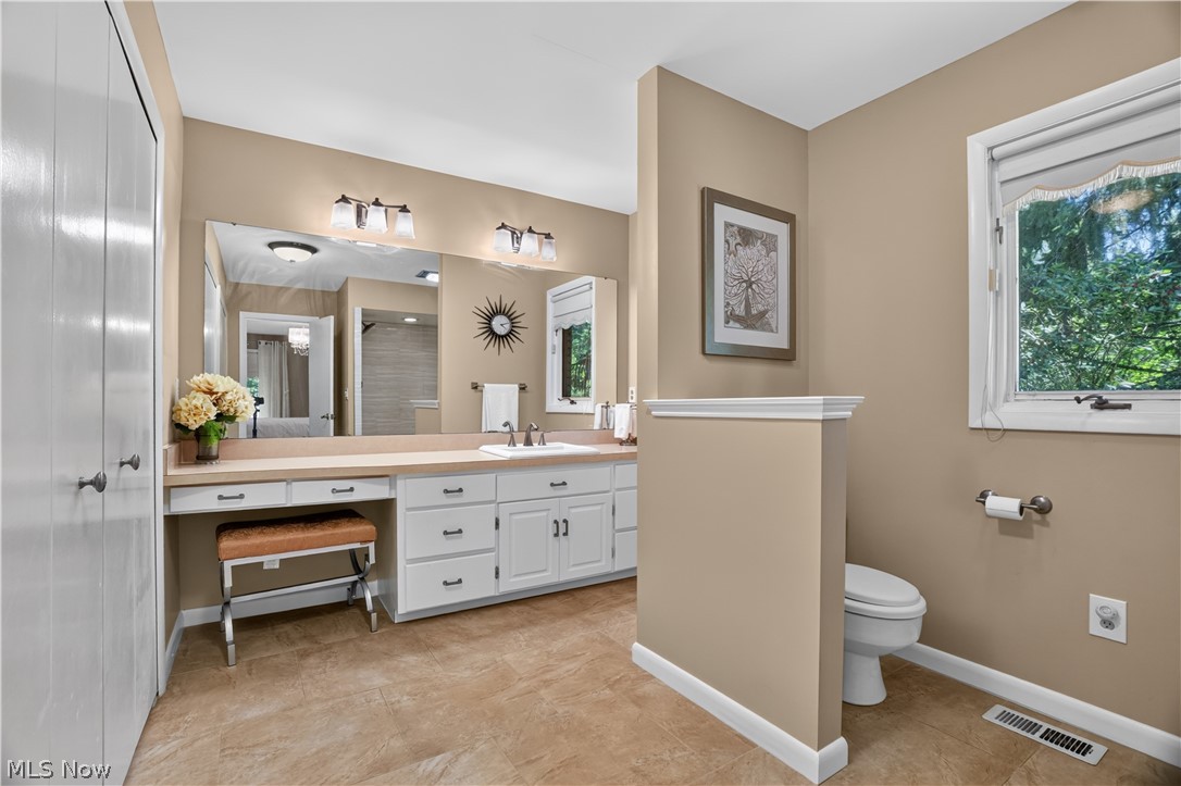 13635 Fox Hills Drive Novelty OH 44072
