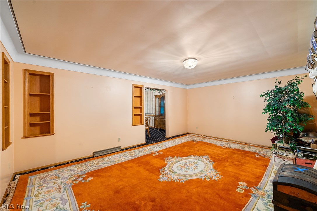 270 Benton Street Austintown OH 44515