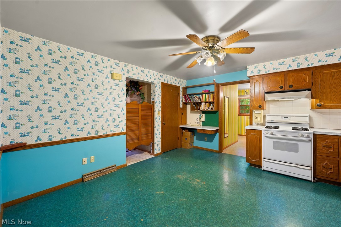 270 Benton Street Austintown OH 44515