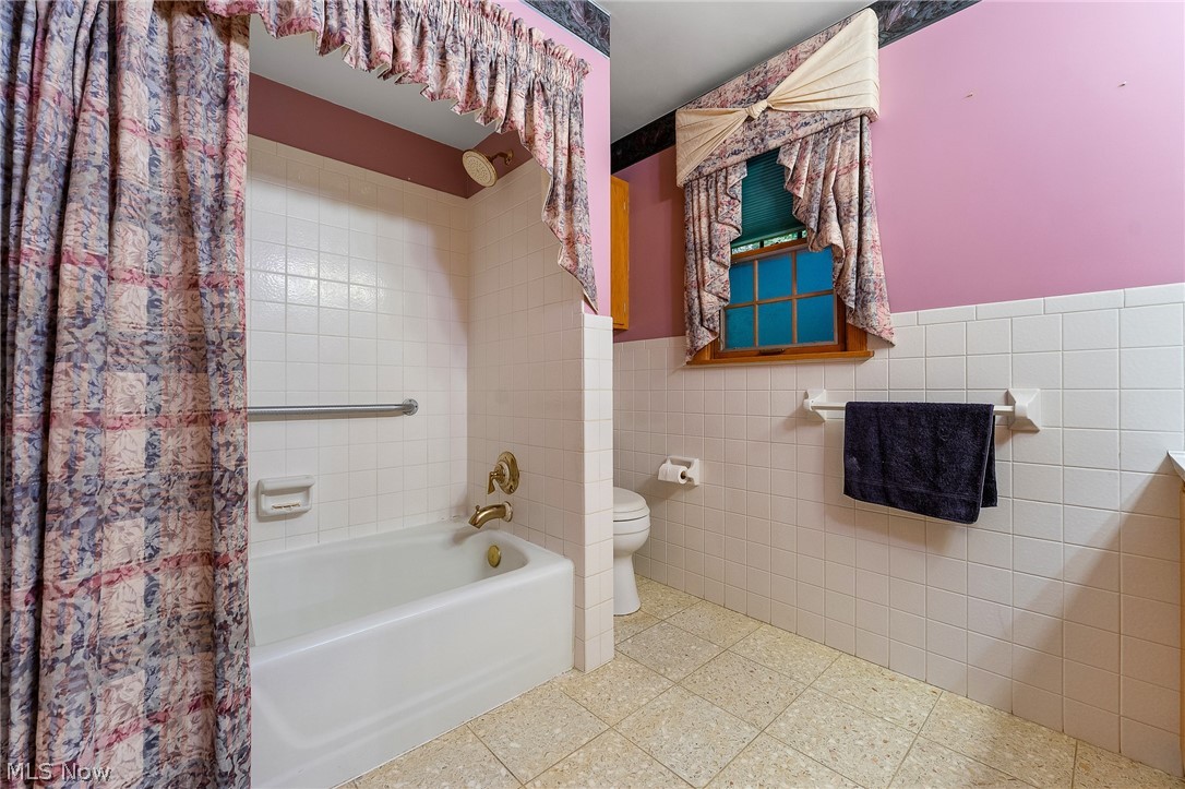 270 Benton Street Austintown OH 44515