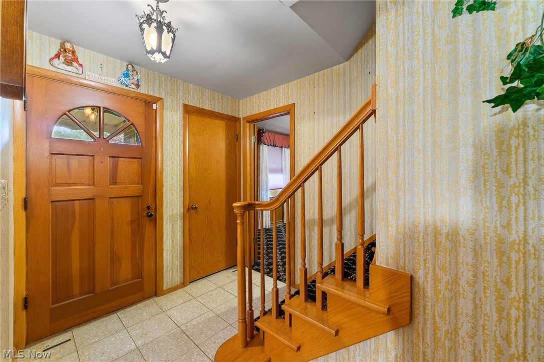 270 Benton Street Austintown OH 44515