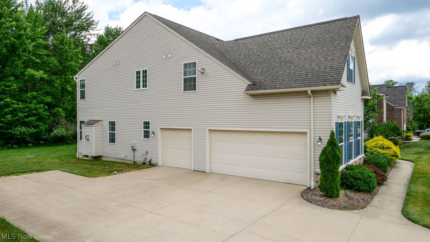 9366 Adam Run Twinsburg OH 44087