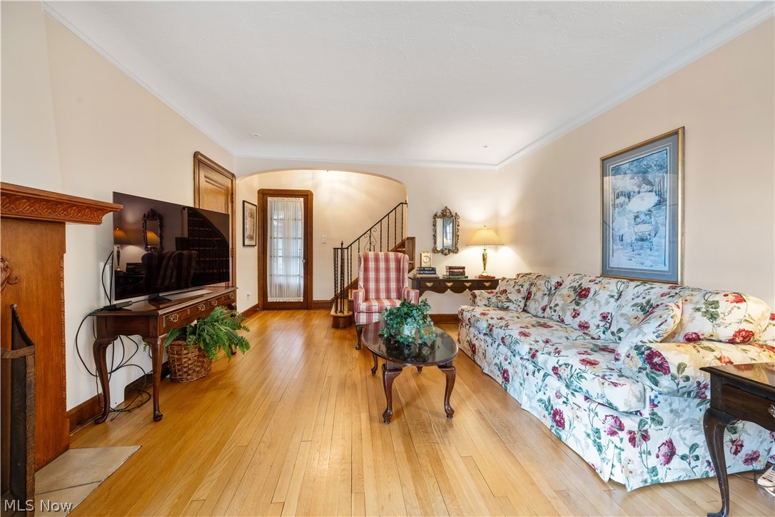 21398 Stratford Avenue Rocky River OH 44116