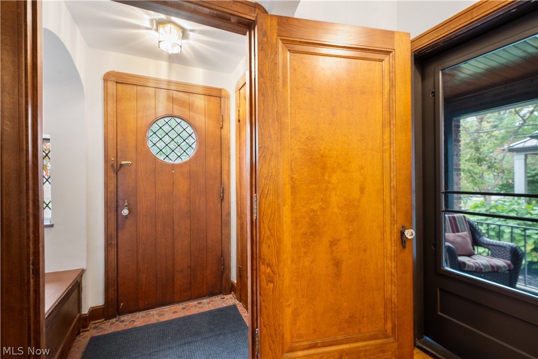 21398 Stratford Avenue Rocky River OH 44116