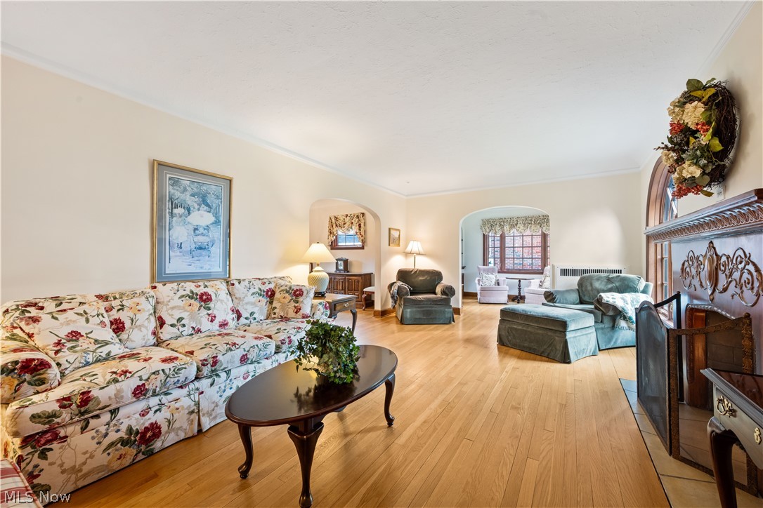 21398 Stratford Avenue Rocky River OH 44116
