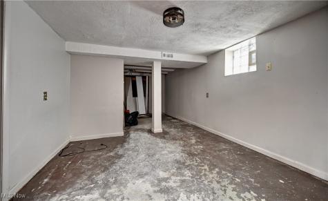 311 Dean Street Akron OH 44304
