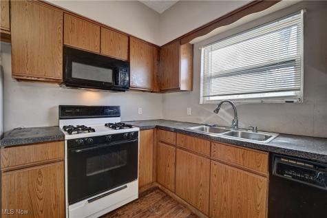 311 Dean Street Akron OH 44304
