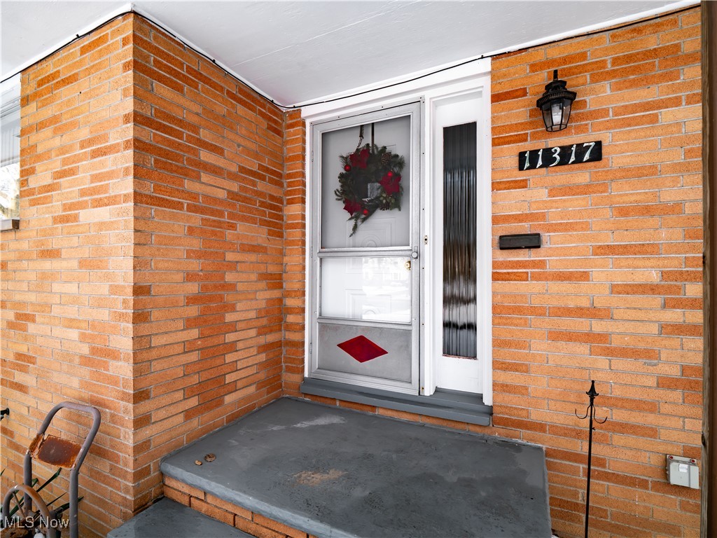 11317 Lake Avenue Cleveland OH 44102