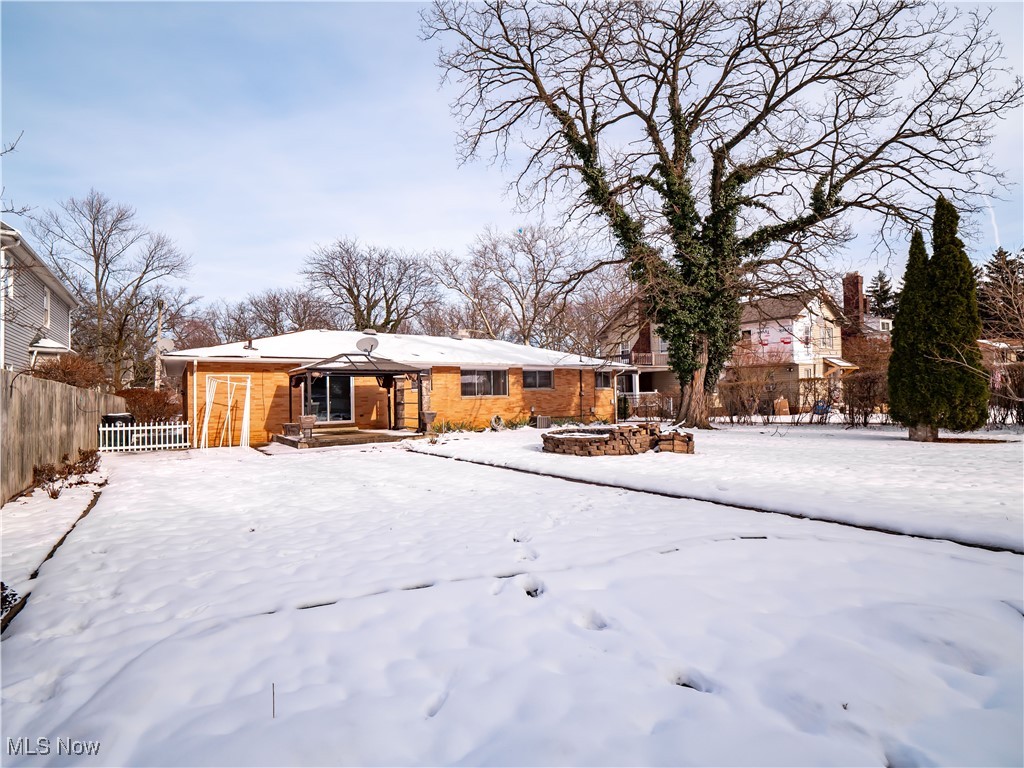 11317 Lake Avenue Cleveland OH 44102