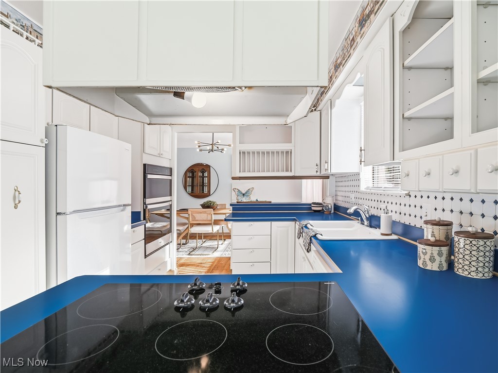 11317 Lake Avenue Cleveland OH 44102