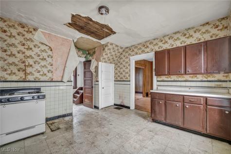 1012 E 72nd Street Cleveland OH 44103