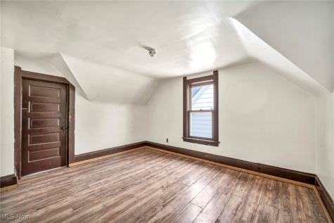 1012 E 72nd Street Cleveland OH 44103
