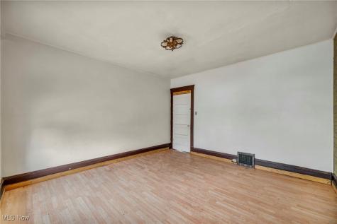 1012 E 72nd Street Cleveland OH 44103