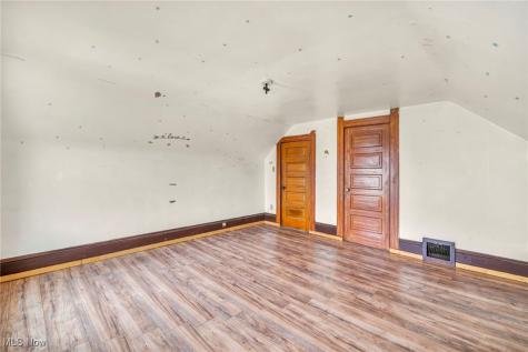 1012 E 72nd Street Cleveland OH 44103