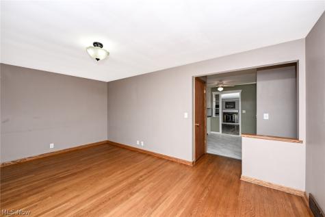 5175 Oakvale Street SW Canton OH 44706