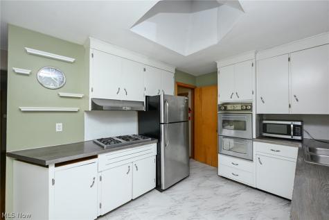 5175 Oakvale Street SW Canton OH 44706