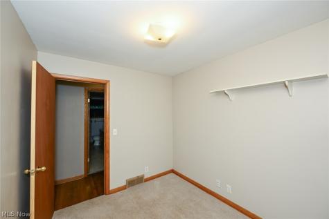 5175 Oakvale Street SW Canton OH 44706
