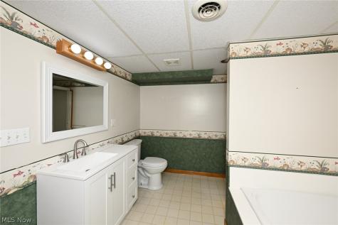 5175 Oakvale Street SW Canton OH 44706