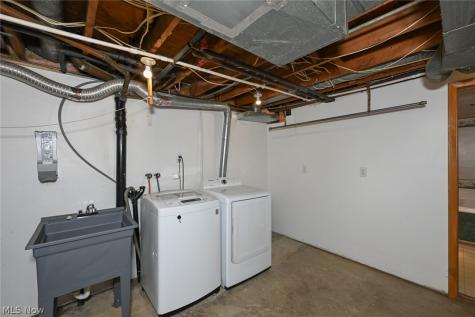 5175 Oakvale Street SW Canton OH 44706