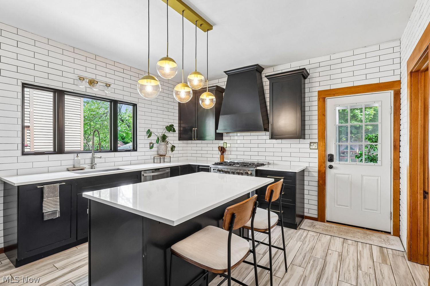 1367 Giel Avenue Lakewood OH 44107