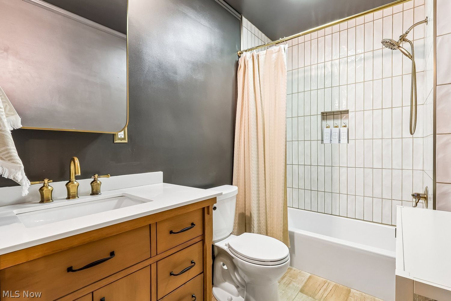 1367 Giel Avenue Lakewood OH 44107