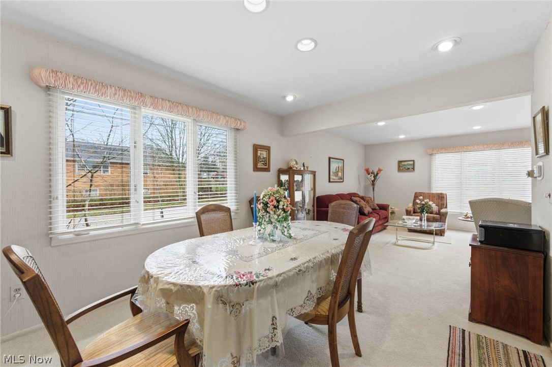 2619 S Green Road Beachwood OH 44122