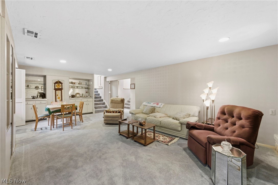2619 S Green Road Beachwood OH 44122