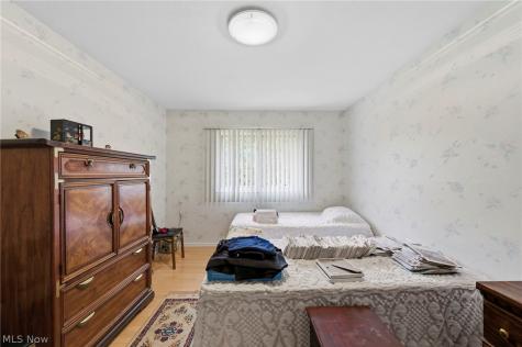 2619 S Green Road Beachwood OH 44122