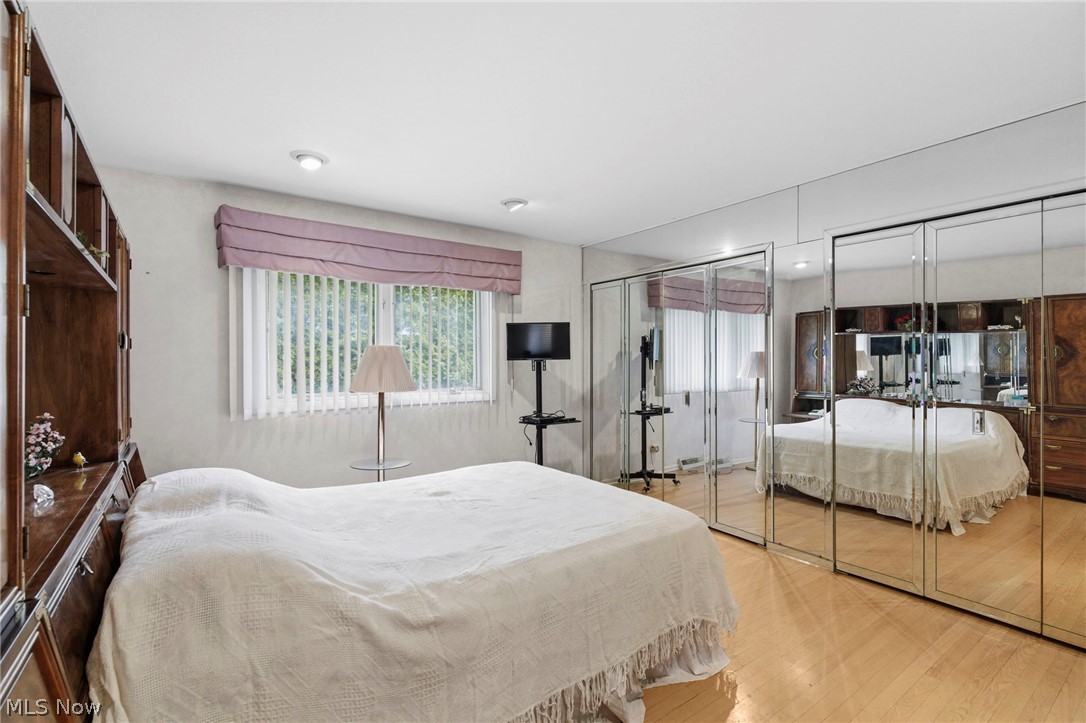 2619 S Green Road Beachwood OH 44122