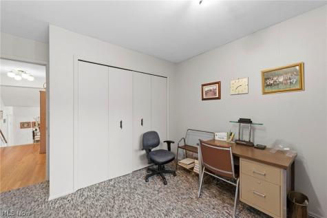 2619 S Green Road Beachwood OH 44122
