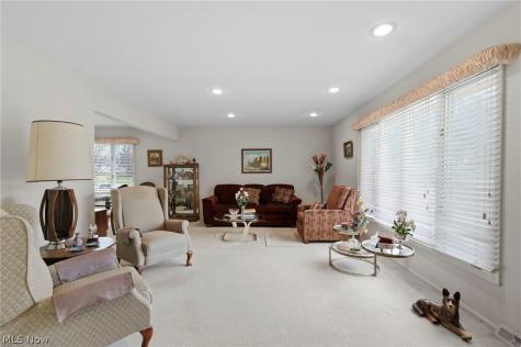 2619 S Green Road Beachwood OH 44122