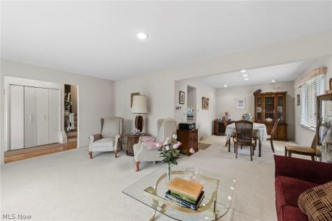 2619 S Green Road Beachwood OH 44122