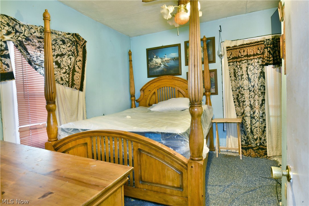 216 Federal Street NE Warren OH 44483