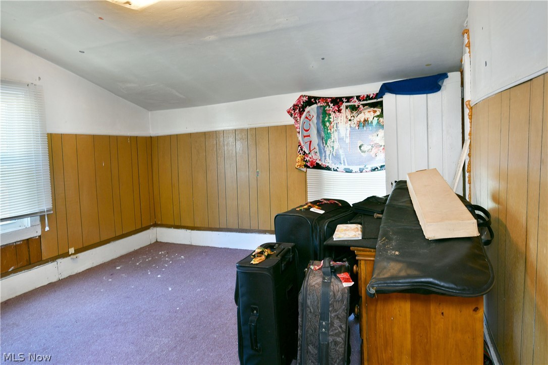 216 Federal Street NE Warren OH 44483