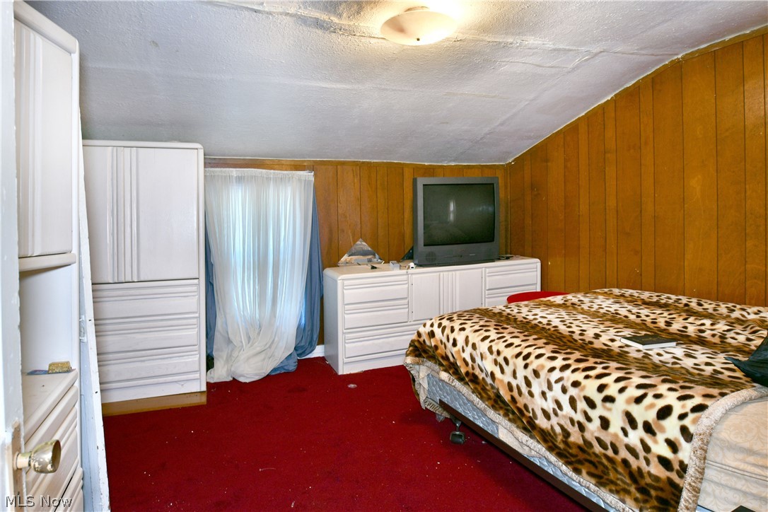 216 Federal Street NE Warren OH 44483