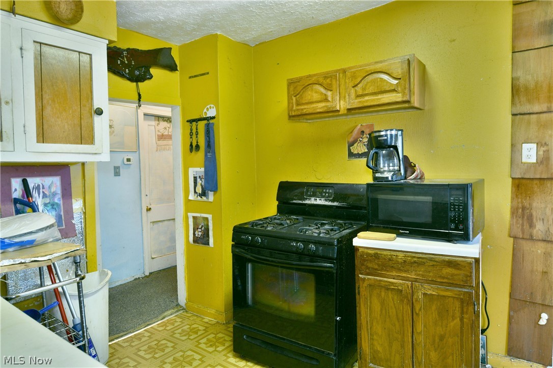 216 Federal Street NE Warren OH 44483