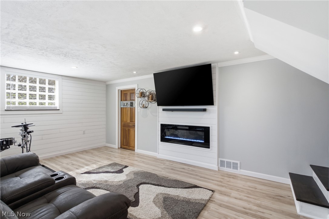 4043 Dennis Lane Brunswick OH 44212