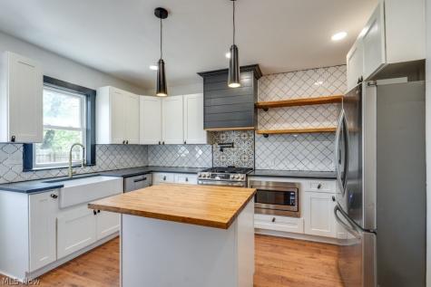 151 S Portage Path Akron OH 44302
