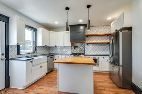 151 S Portage Path Akron OH 44302