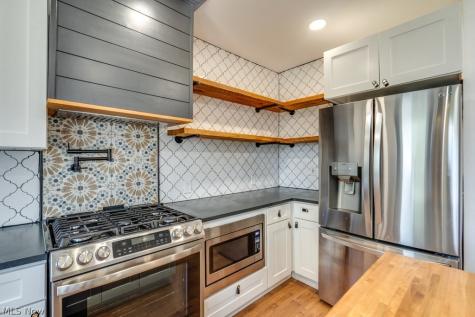 151 S Portage Path Akron OH 44302