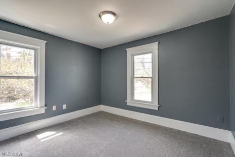 151 S Portage Path Akron OH 44302