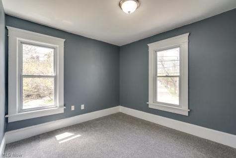 151 S Portage Path Akron OH 44302