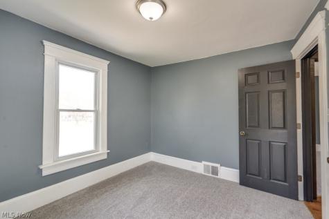 151 S Portage Path Akron OH 44302
