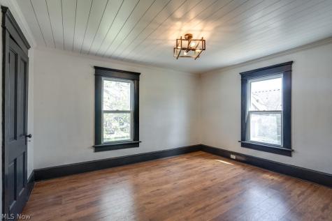 151 S Portage Path Akron OH 44302