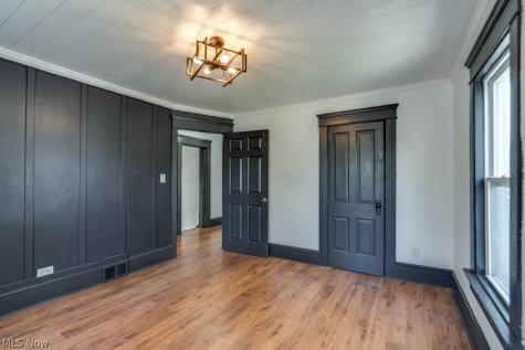 151 S Portage Path Akron OH 44302