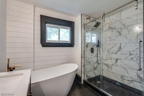 151 S Portage Path Akron OH 44302