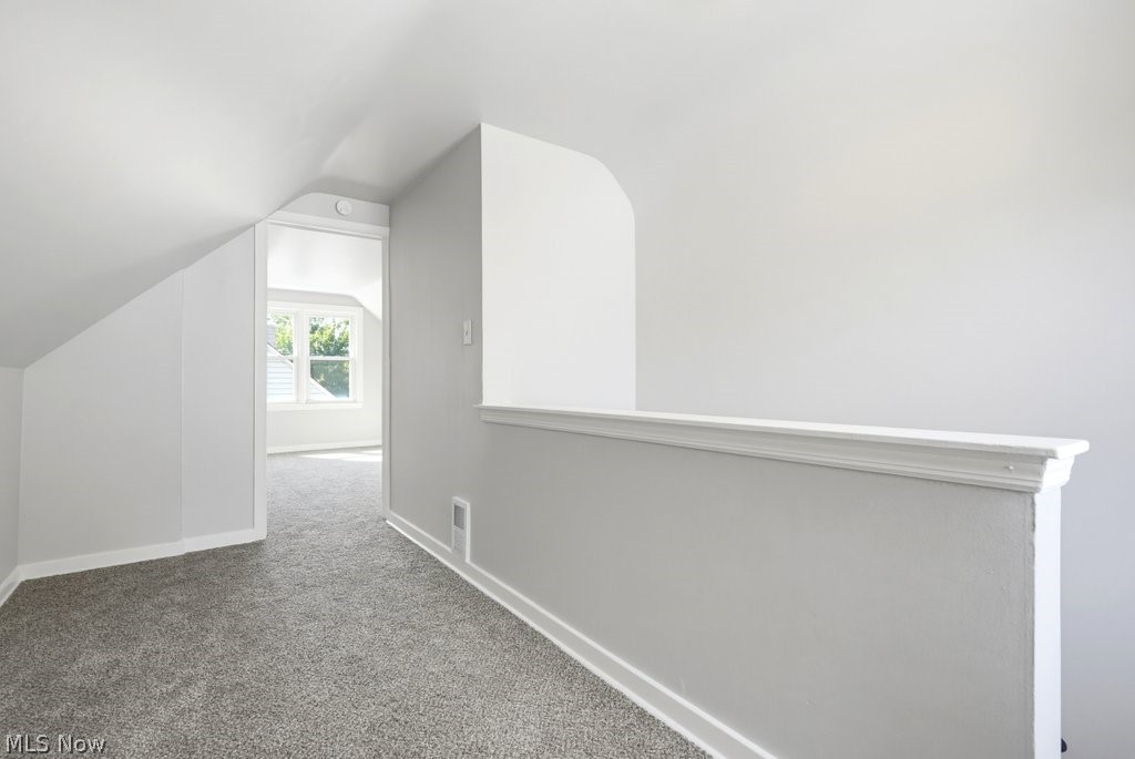 1696 Oakwood Avenue Akron OH 44301